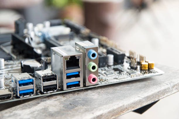 istock side view of the computer motherboard 1473709599