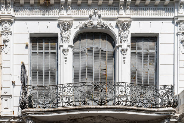 istock Facade of old colonial architecture in Montevideo, Uruguay 1473764602
