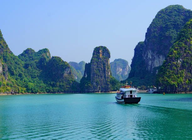 istock Ha Long Bay, Vietnam 1473783251