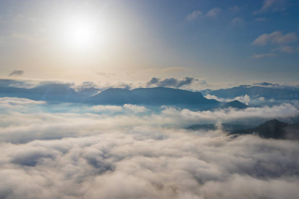 istock Sea of ​​clouds from the summit 1473788627