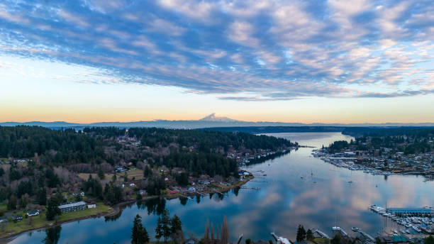 istock Beautiful Sky over Gig Harbor, Washington 1473789482