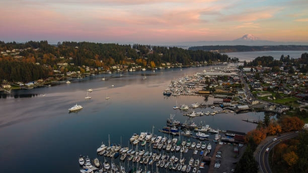 istock Beautiful Sky over Gig Harbor, Washington 1473789500
