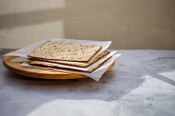 koncepcja obchodów pesah (święto żydowskie) - passover judaism seder kiddush cup zdjęcia i obrazy z banku zdjęć