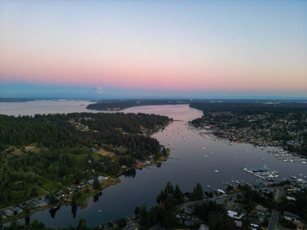 istock Beautiful Sky over Gig Harbor, Washington 1473790043