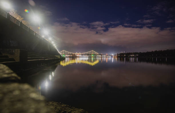 istock PARK BRIDGE pedestrian bridge ILLUMINATED BY NIGHT 1473792174