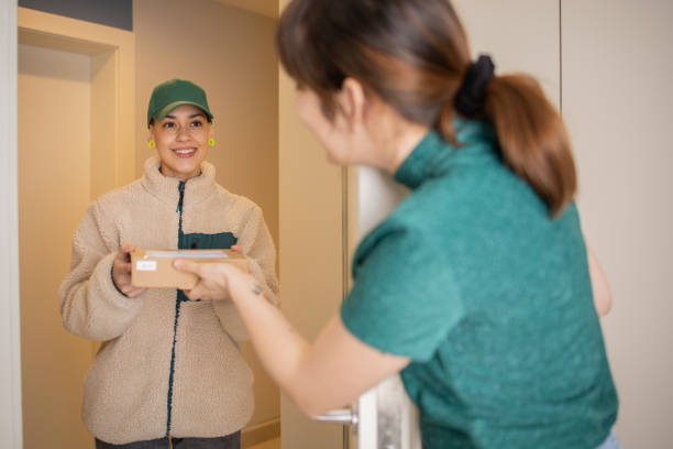 istock Delivery of an online order 1473802453