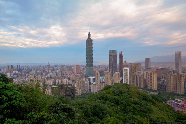 istock Taipei 101 morning cityscape 1473834675