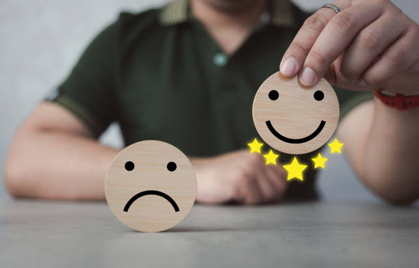 istock Customer experience concept. Happy client giving a positive review for five stars. User comment and feedback for review. 1473846547