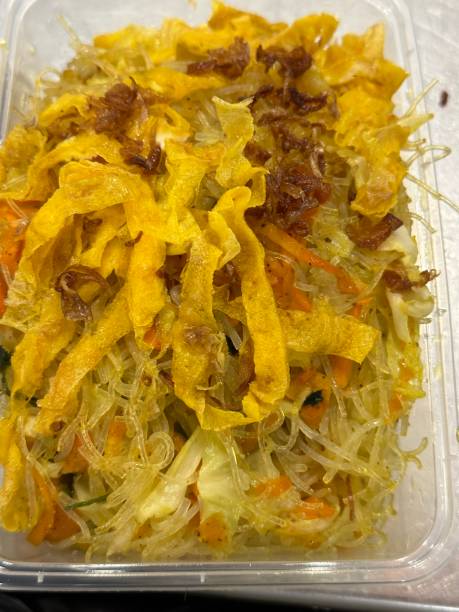 istock Rice noodles and scramble egg 1473881664