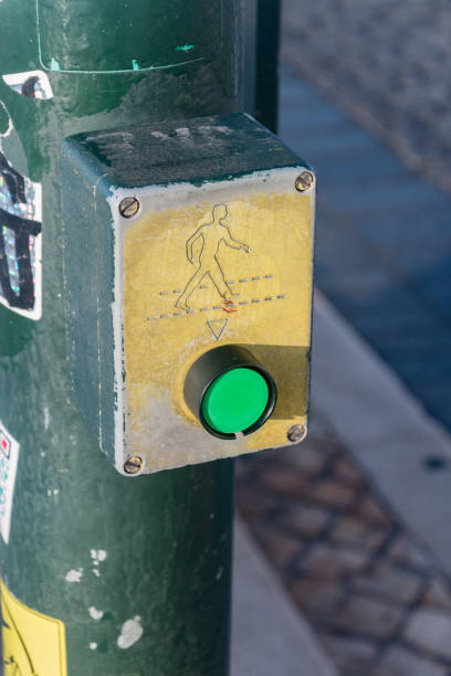 istock Button for pedestrians before a pedestrian crossing. 1473932304