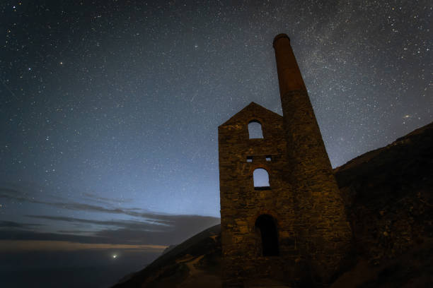 istock Towanroath engine house tin mine wheal Coates st Agnes at night 1473938415