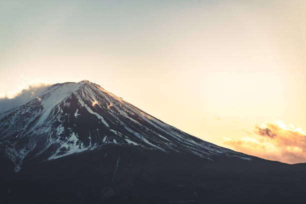 富士山の澄んだ空のクローズアップショット