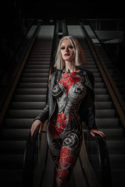 istock Artistic body paint on a beautiful female model 1473981421