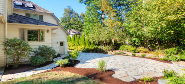 patio completo - paving stone fotos fotografías e imágenes de stock