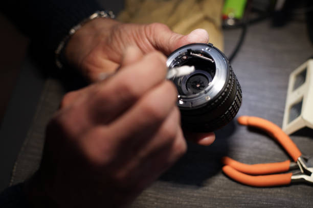 istock Vintage lens repair n5 1474006410