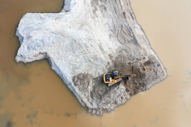 istock Sand and gravel pit quarry from above 1474023077