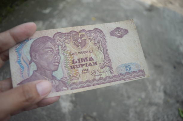 istock Five Rupiah, 5 Rupiah Indonesian banknote. Vintage banknote 1474085496