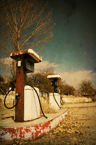Old style gas pump