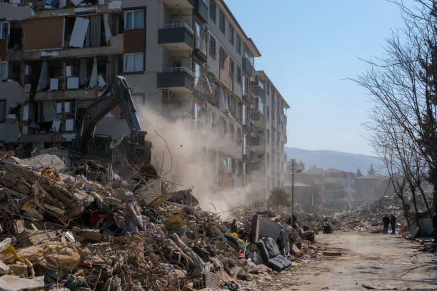 카라만마라스 지진 - bombing city earthquake disaster 뉴스 사진 이미지