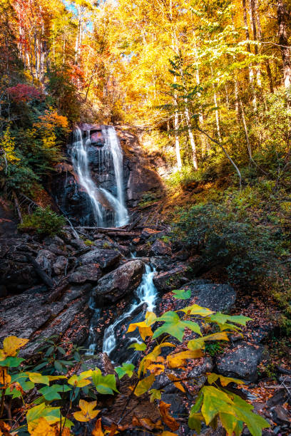 istock Anna Ruby falls autumn, Heelen Georgia,USA 1474102503