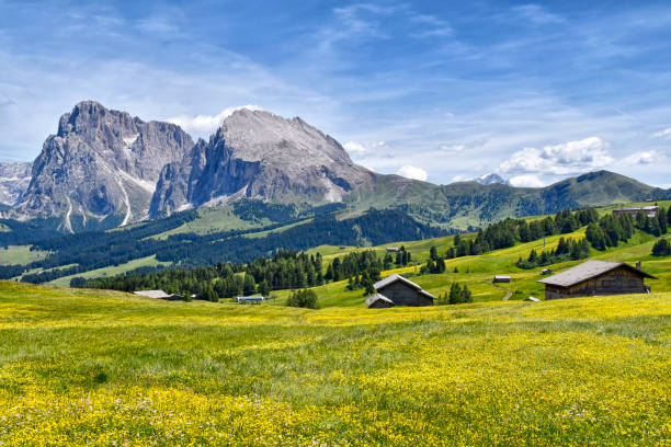 istock SasLong and Sasso Piatto 1474170253