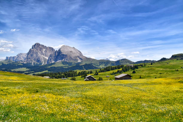 istock SasLong and Sasso Piatto 1474170258