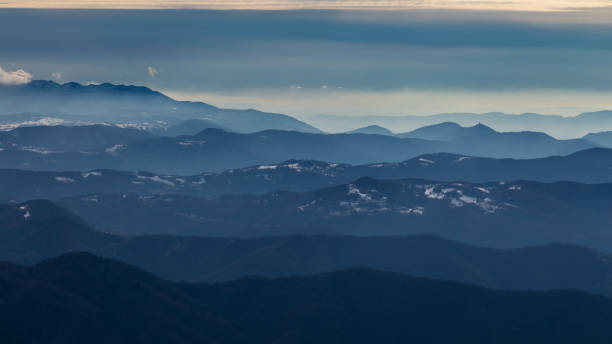 istock On the Matajur in a winter day 1474172042