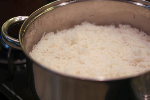 istock Rice cooked in a pot. 1474187153
