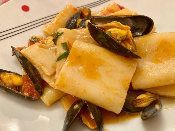 istock Italy - pasta paccheri with Mussels 1474188461