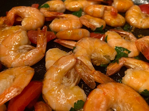 Shrimps with tomatoes