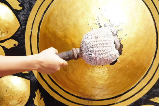 percussion instrument consisting of small gongs of different pitches 