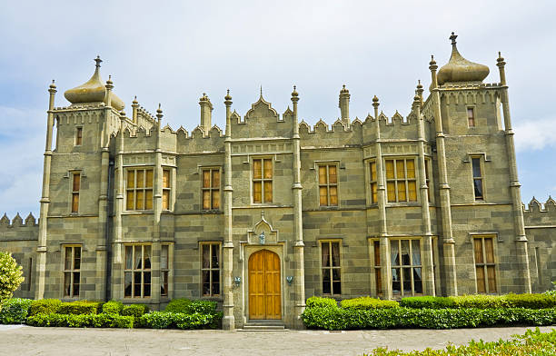istock Voronctovskiy palace, Crimea 147422317