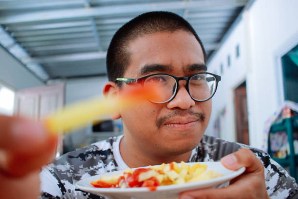 istock men enjoy fries 1474271386