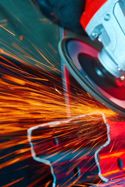 istock Worker Cutting Steel With Grinder 1474348425