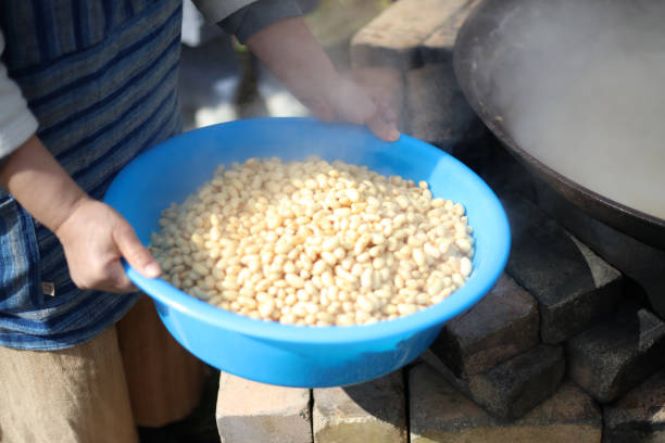 istock How to cook soybeans 1474359068