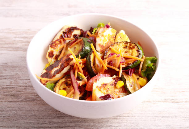 Grilled zucchini and halloumi cheese salad