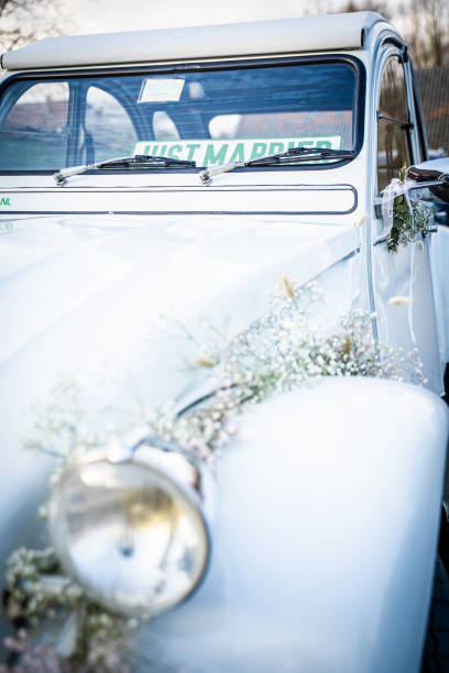 istock Authentic headlight of an oldtimer that is used as a wedding car 1474390011