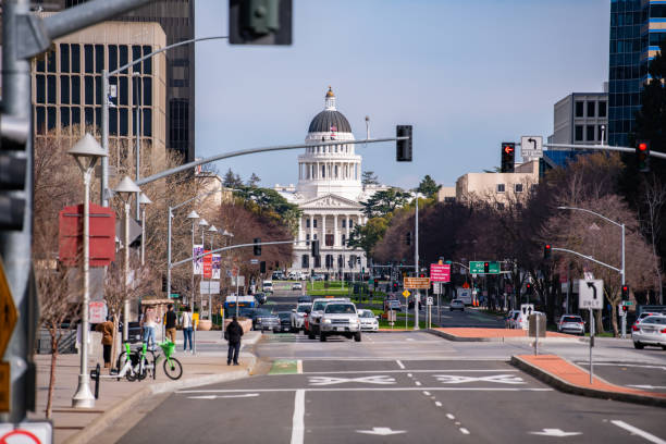 istock Capital Avenue in Sacramento 1474458484