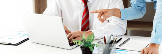 istock Business team briefing the idea and discussing exchange contract during brainstorming in office 1474480650