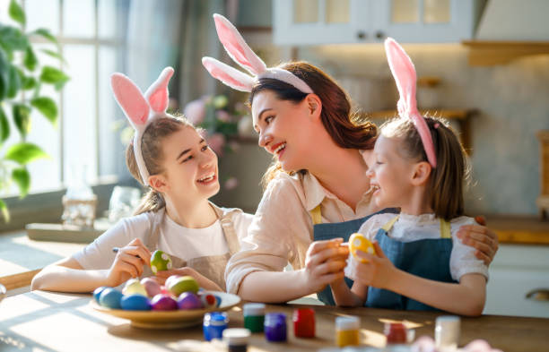 istock happy family at Easter 1474557429