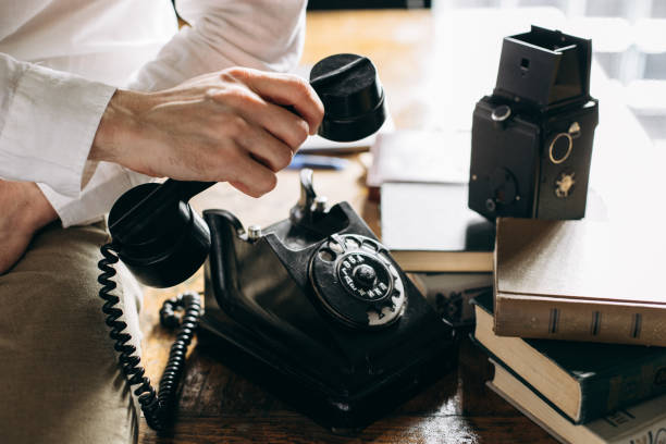 istock The man pick up the phone 1474569102