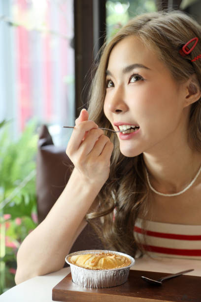 istock Girl in Cafe 1474612303