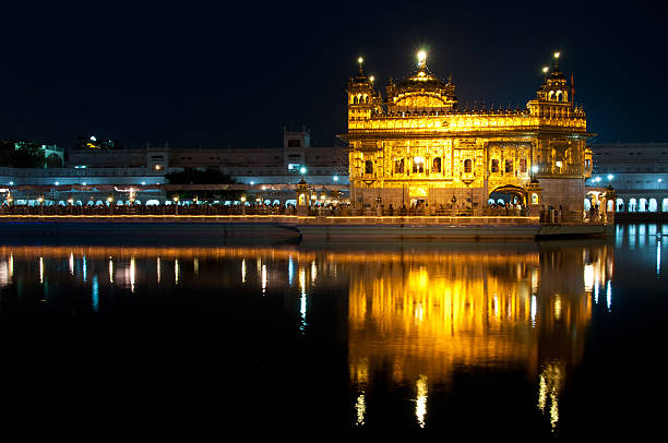 istock Golden Temple in Amritsar 147463771