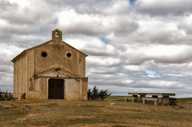 This photograph was taken on March 18, 2023. This route starts from the town of Calmarza in the province of Zaragoza (Spain). It is a 14 km route that starts from the Pozo Redondo Waterfall and passes through the Barranco de la Tejera ravine, passing through Pajares de Calmarza until it reaches the Mirador de los Buitres as the most important point. All this under the scenery of the Mesa River