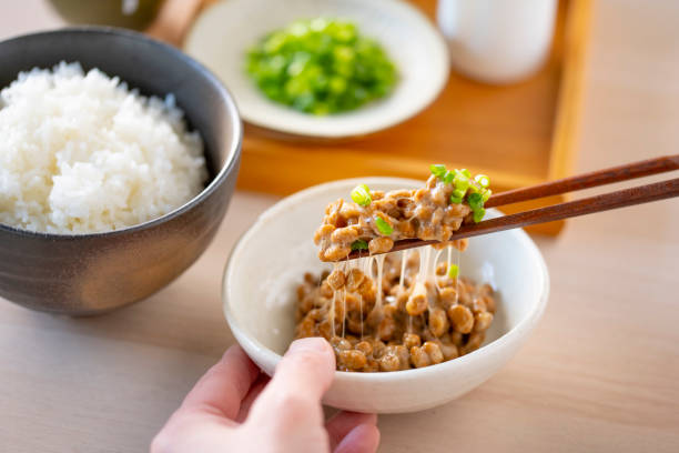 japanese food natto - natto stockfoto's en -beelden