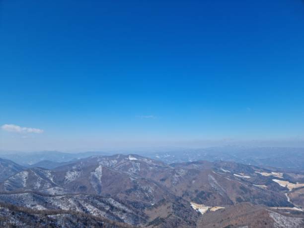 istock In the thick of mountains 1474819920