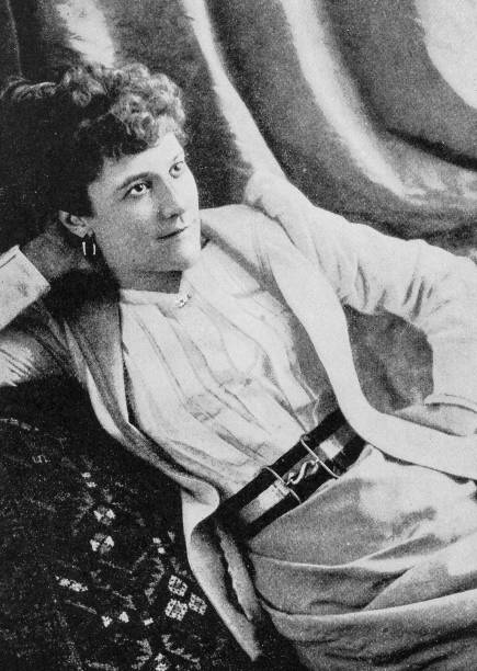 istock Portrait of 19th century stage celebrities: Carrie Turner 1474842763