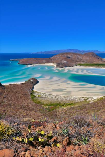 istock The Majestic Bay 1474882519