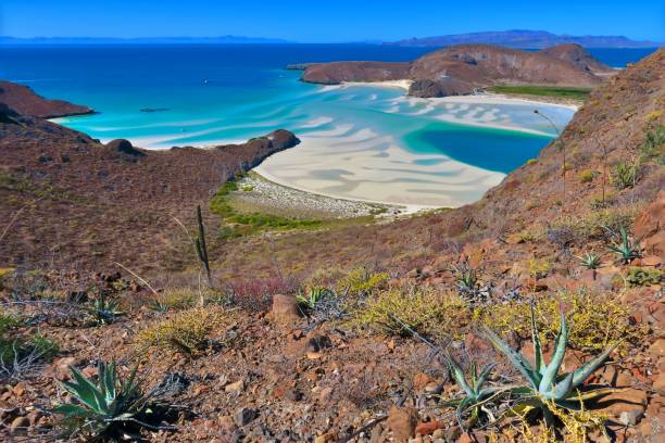 istock The Majestic Bay 1474882644