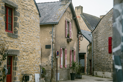 Brittany, Ile aux Moines island in the Morbihan gulf, typical houses in the village